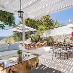Zegna Pool Villa, Three Bedrooms * Agios Ioannis Diakoftis