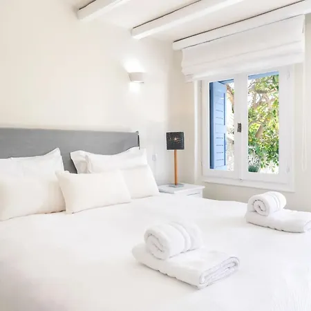 Вилла Zegna Pool Villa, Three Bedrooms *