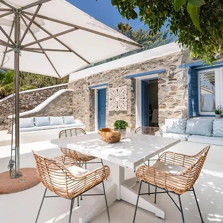 Вилла Zegna Pool Villa, Three Bedrooms *