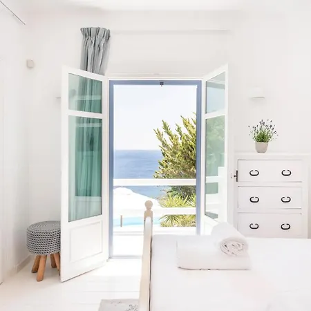 Zegna Pool Villa, Three Bedrooms * Agios Ioannis Diakoftis